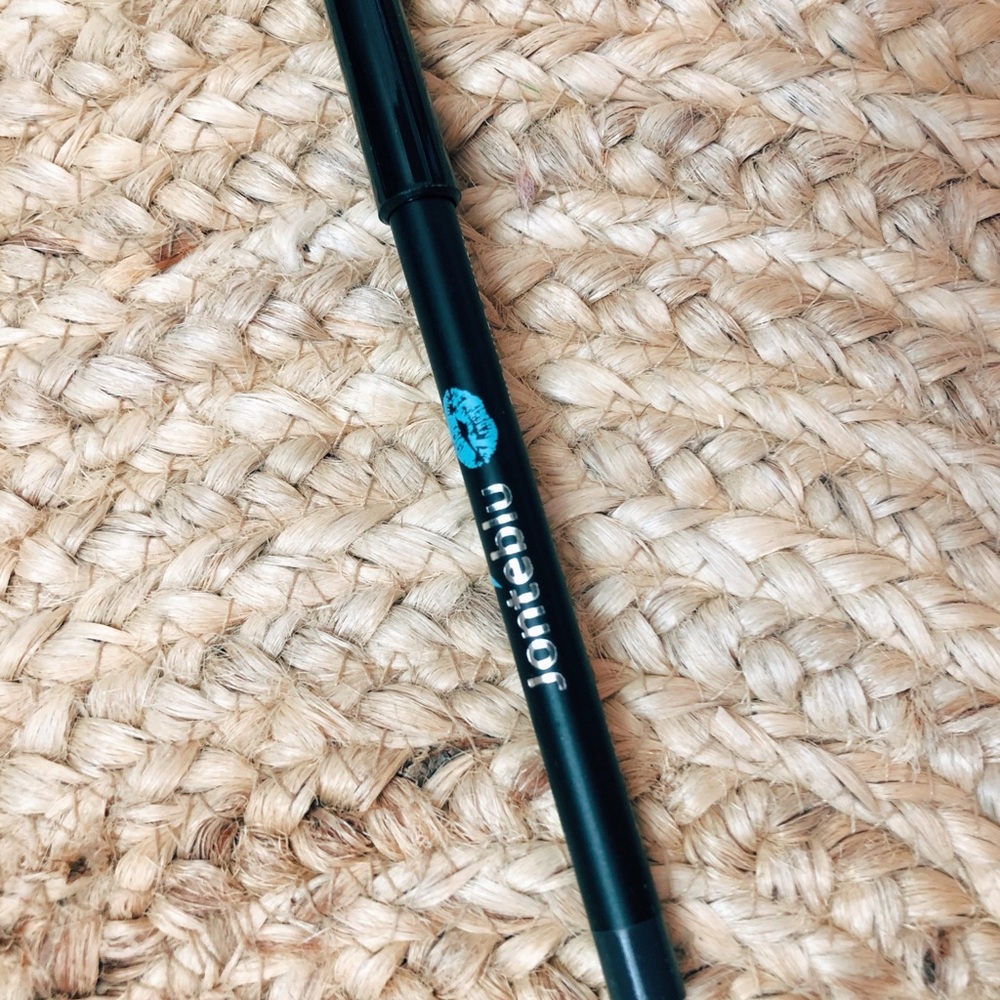 Jonte Blu Eyeliner Pencil